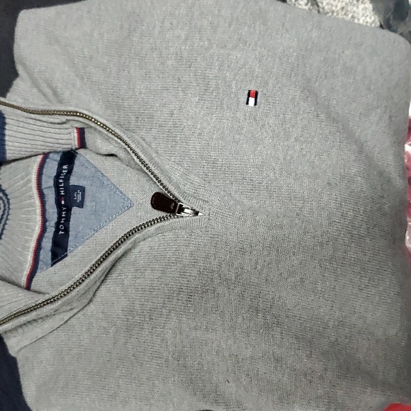 Tommy Hilfiger Quarter Zip Sweater Size Large - Picture 2 of 4